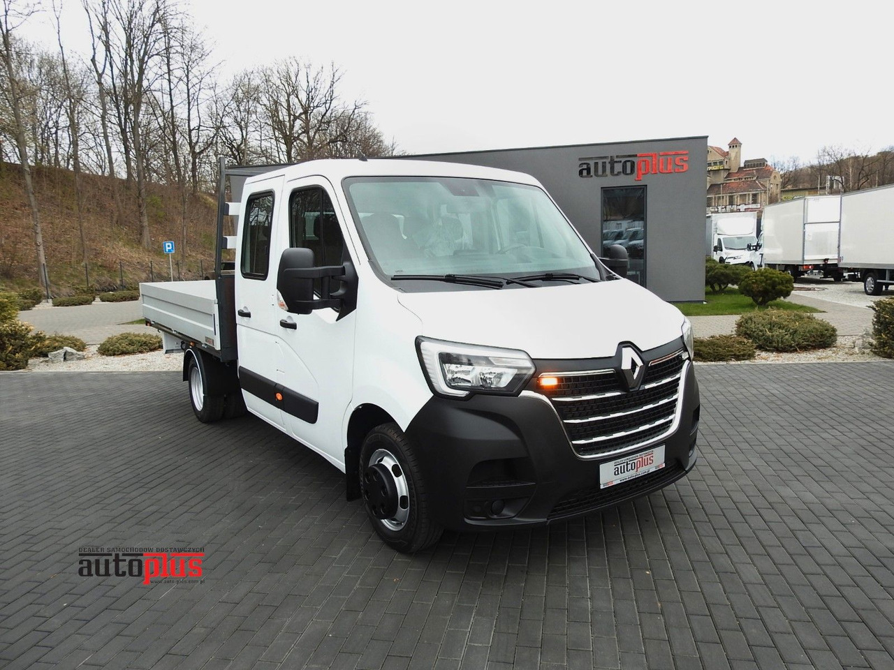 Renault MASTER PRITSCHE DOPPELKABINE DOKA 7 SITZE A/C - Dostavno vozilo sa otvorenom sandukom, Dostavno vozilo sa duplom kabinom: slika 1 Renault MASTER PRITSCHE DOPPELKABINE DOKA 7 SITZE A/C - Dostavno vozilo sa otvorenom sandukom, Dostavno vozilo sa duplom kabinom: slika 1
