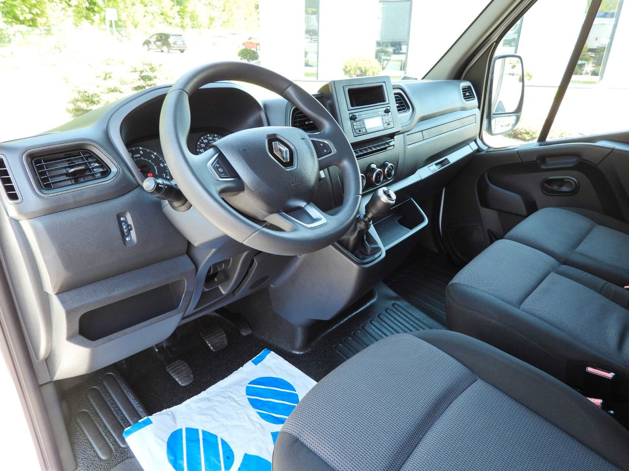 Renault MASTER PRITSCHE PLANE 10 PALETTEN WEBASTO A/C - Dostavno vozilo sa ceradom: slika 2 Renault MASTER PRITSCHE PLANE 10 PALETTEN WEBASTO A/C - Dostavno vozilo sa ceradom: slika 2