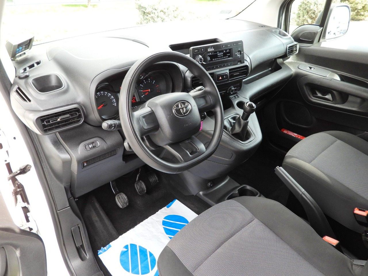 Toyota PROACE CITY KÜHLKASTENWAGEN -15*C - Dostavno vozilo hladnjača: slika 2 Toyota PROACE CITY KÜHLKASTENWAGEN -15*C - Dostavno vozilo hladnjača: slika 2