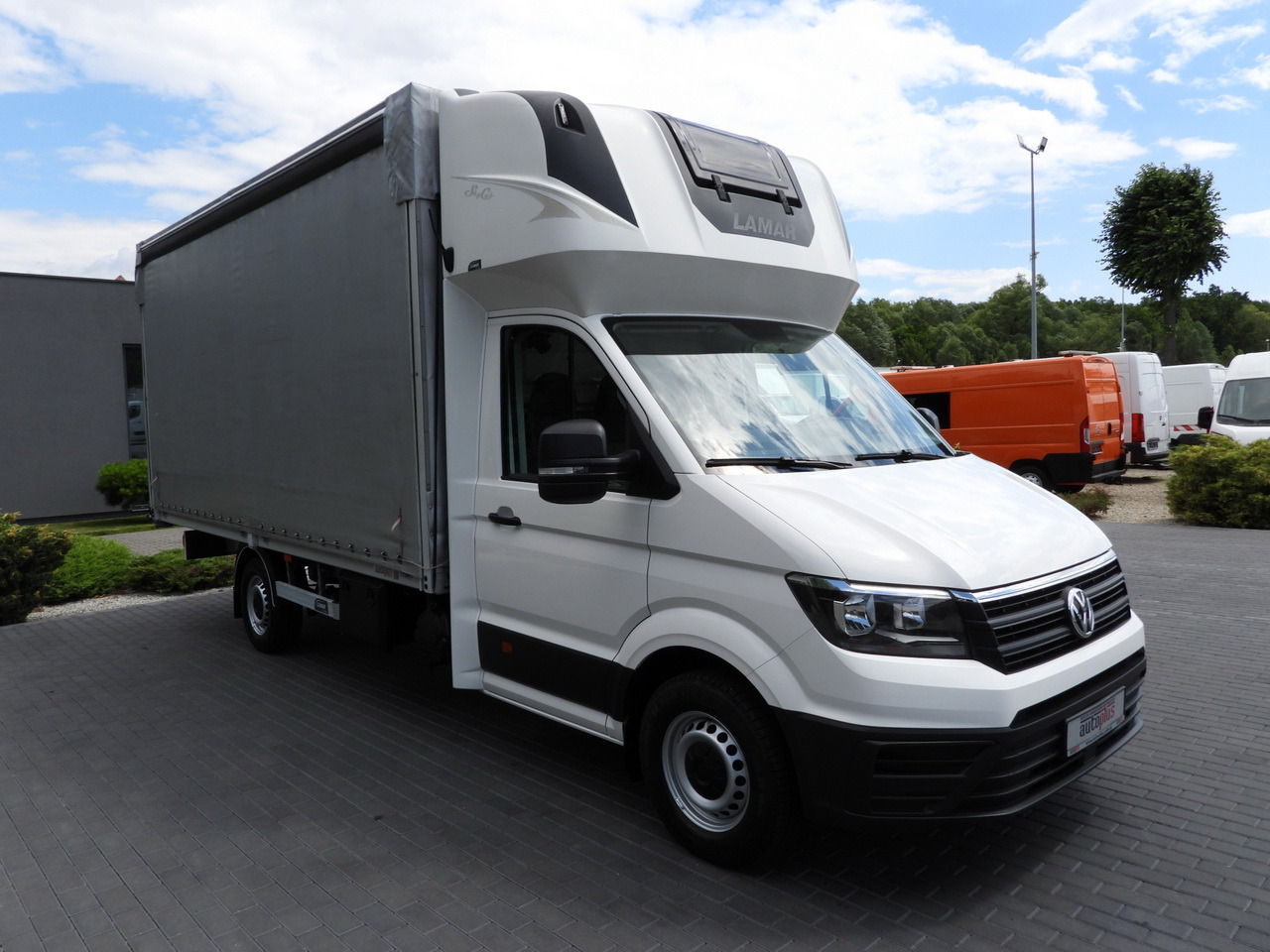 VOLKSWAGEN CRAFTER TARPAULIN 10 PALLETS WEBASTO CRUISE CONTROL AIR CONDITIONING 180HP - Dostavno vozilo sa ceradom: slika 4 VOLKSWAGEN CRAFTER TARPAULIN 10 PALLETS WEBASTO CRUISE CONTROL AIR CONDITIONING 180HP - Dostavno vozilo sa ceradom: slika 4
