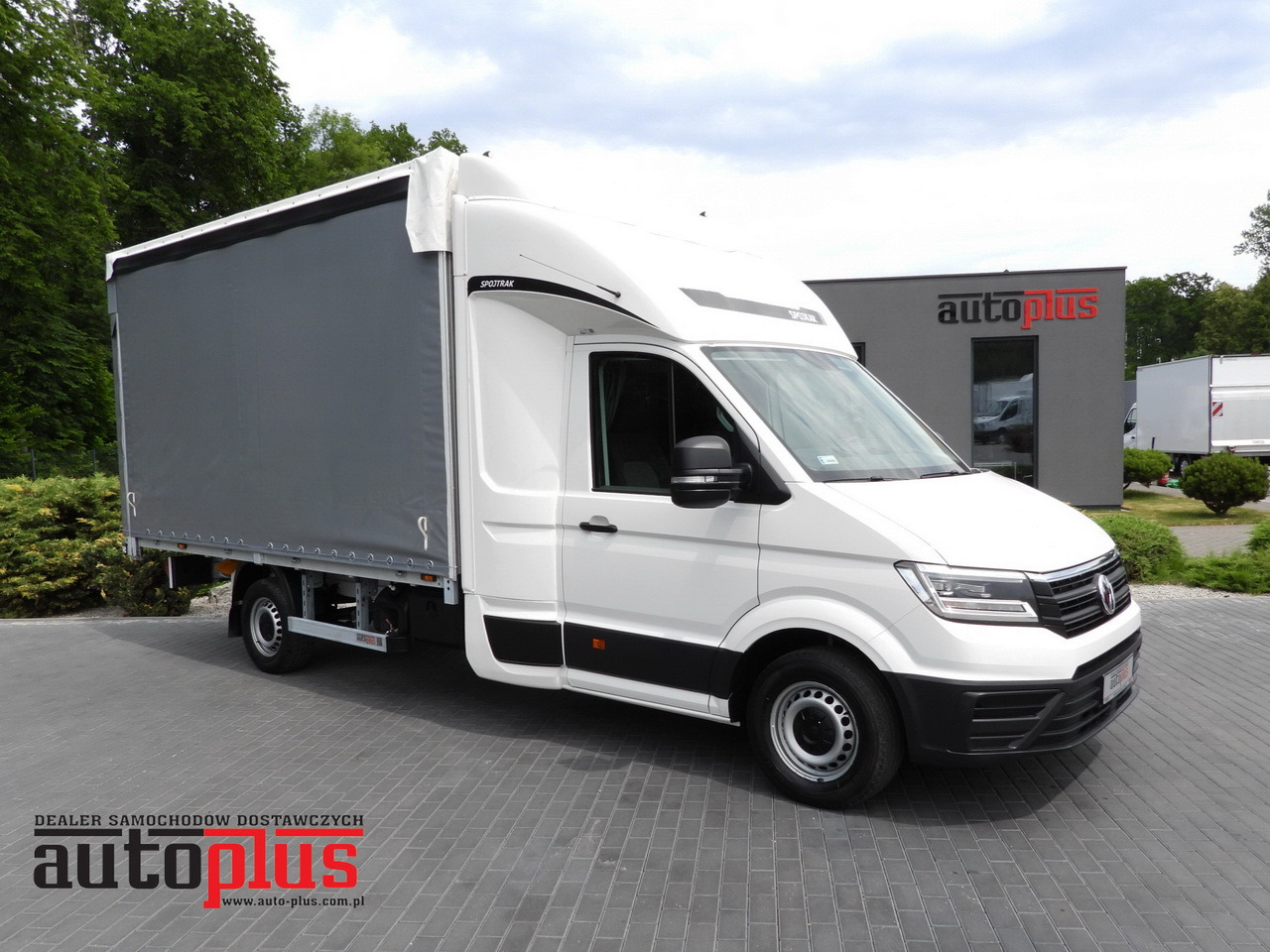 VOLKSWAGEN CRAFTER TARPAULIN 8 PALLETS CRUISE CONTROL LED LIGHTS AIR CONDITIONING 180HP - Dostavno vozilo sa ceradom: slika 1 VOLKSWAGEN CRAFTER TARPAULIN 8 PALLETS CRUISE CONTROL LED LIGHTS AIR CONDITIONING 180HP - Dostavno vozilo sa ceradom: slika 1