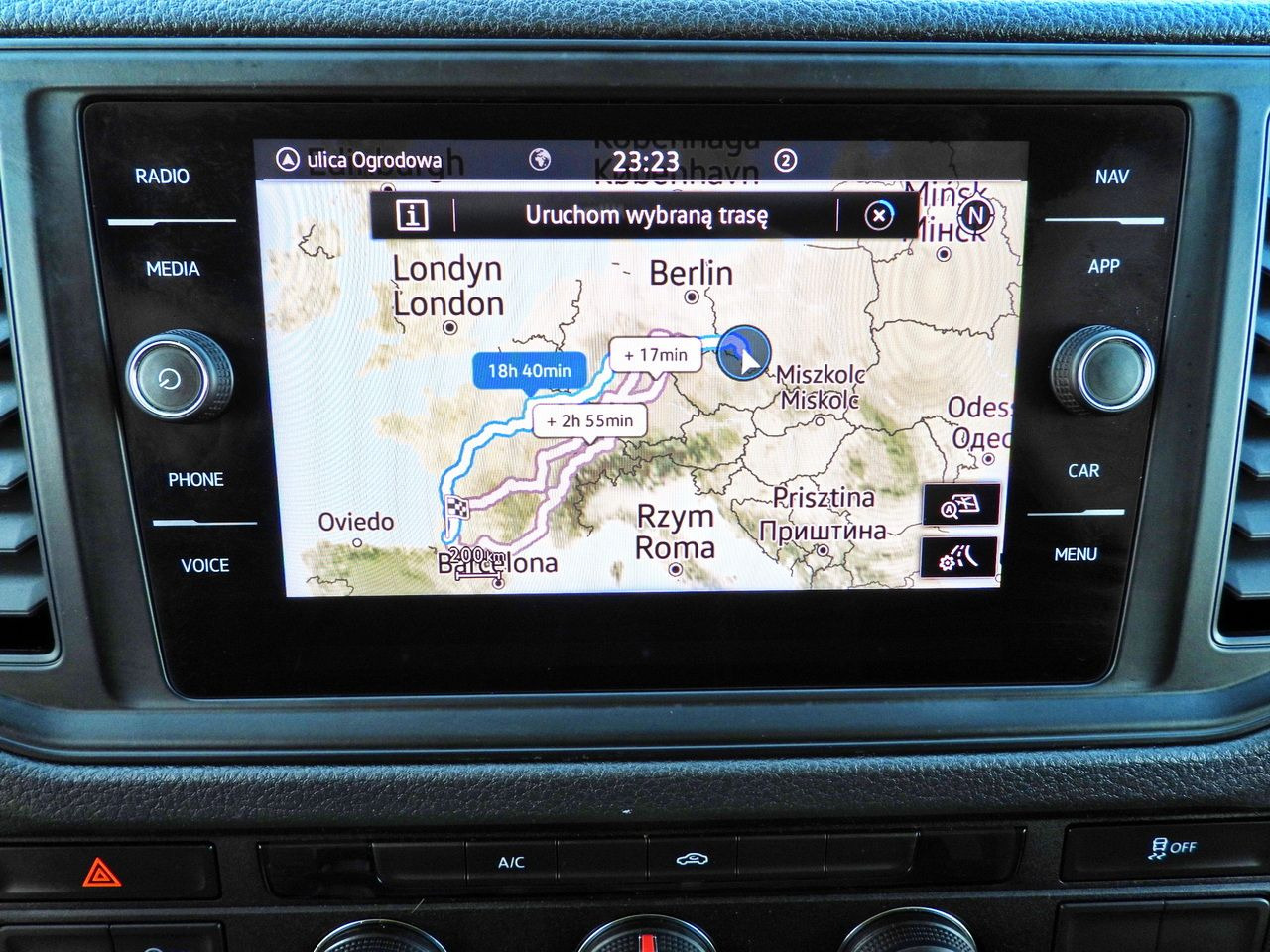 VOLKSWAGEN CRAFTER TIPPER CRUISE CONTROL NAVIGATION TWIN WHEELS AIR CONDITIONING 180HP VOLKSWAGEN CRAFTER TIPPER CRUISE CONTROL NAVIGATION TWIN WHEELS AIR CONDITIONING 180HP: slika 34 VOLKSWAGEN CRAFTER TIPPER CRUISE CONTROL NAVIGATION TWIN WHEELS AIR CONDITIONING 180HP VOLKSWAGEN CRAFTER TIPPER CRUISE CONTROL NAVIGATION TWIN WHEELS AIR CONDITIONING 180HP: slika 34