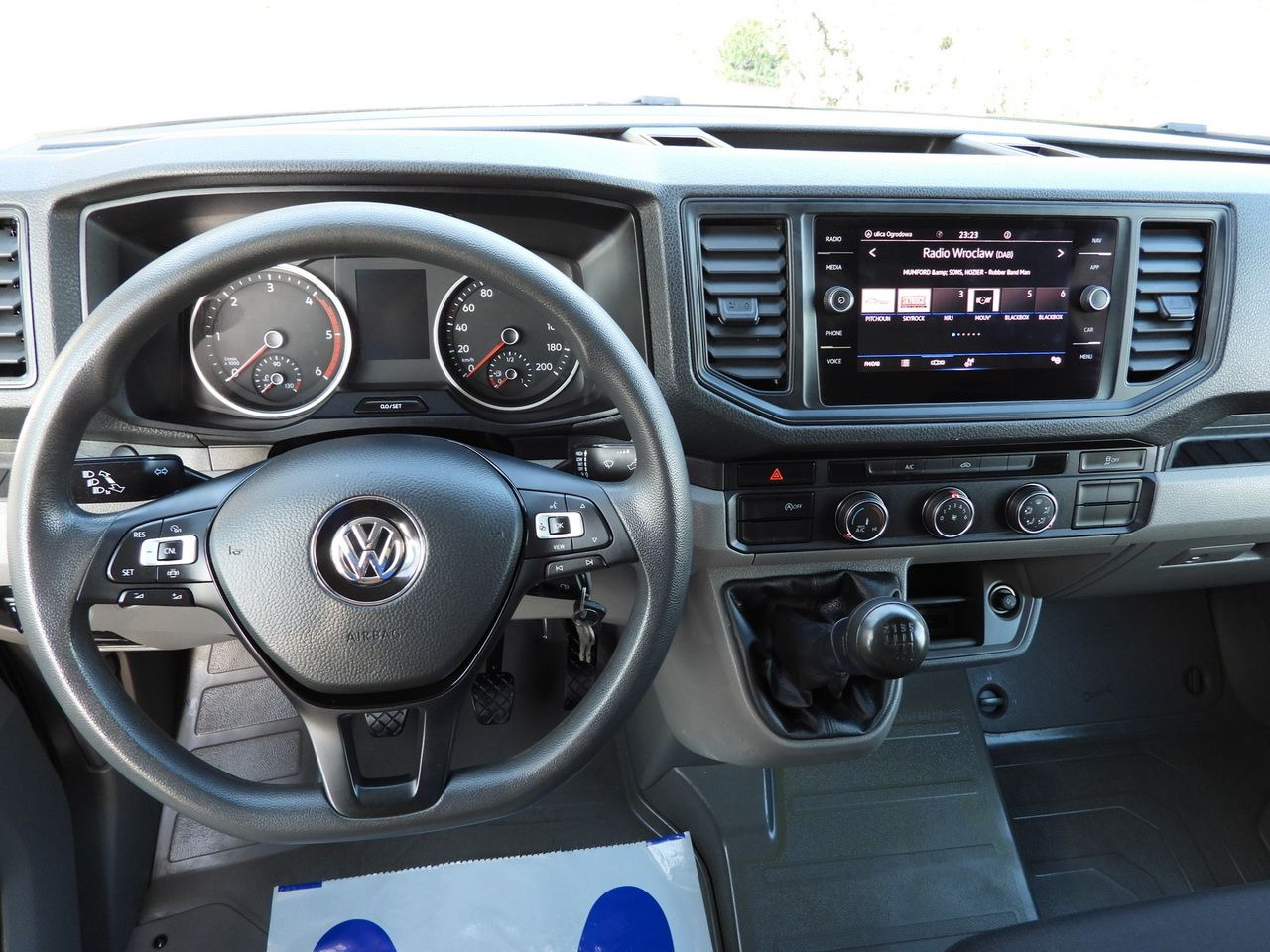 VOLKSWAGEN CRAFTER TIPPER CRUISE CONTROL NAVIGATION TWIN WHEELS AIR CONDITIONING 180HP VOLKSWAGEN CRAFTER TIPPER CRUISE CONTROL NAVIGATION TWIN WHEELS AIR CONDITIONING 180HP: slika 29 VOLKSWAGEN CRAFTER TIPPER CRUISE CONTROL NAVIGATION TWIN WHEELS AIR CONDITIONING 180HP VOLKSWAGEN CRAFTER TIPPER CRUISE CONTROL NAVIGATION TWIN WHEELS AIR CONDITIONING 180HP: slika 29