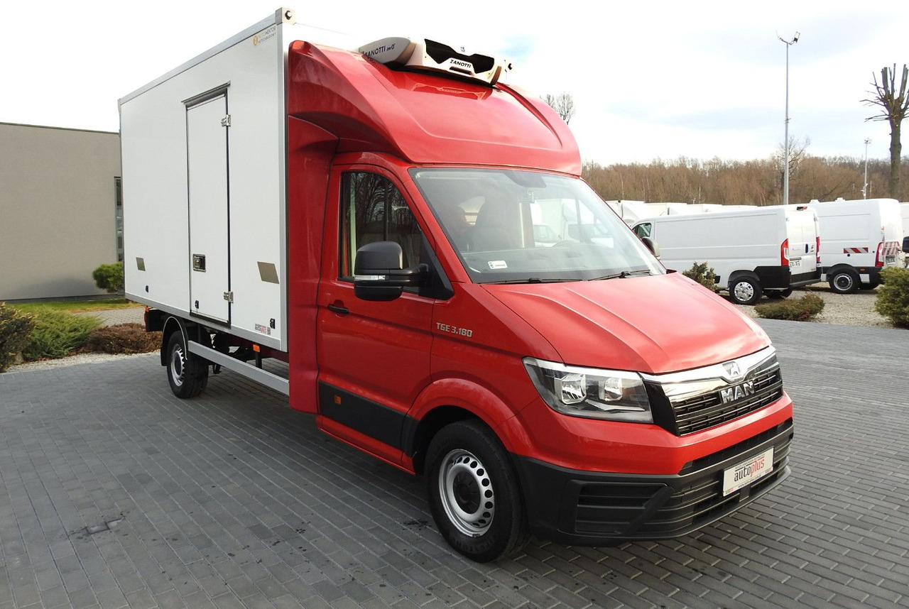 Volkswagen CRAFTER KÜHLKOFFER -5*C 8 PALETEN HEIZFUNKTION - Dostavno vozilo hladnjača: slika 4 Volkswagen CRAFTER KÜHLKOFFER -5*C 8 PALETEN HEIZFUNKTION - Dostavno vozilo hladnjača: slika 4