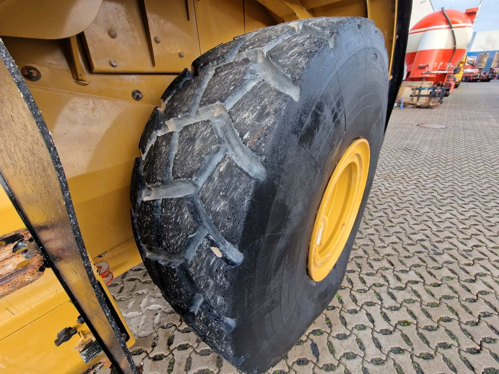 Utovarivač točkaš CAT 972MXE: slika 29