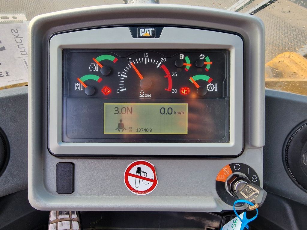 Utovarivač točkaš CAT 972MXE: slika 23
