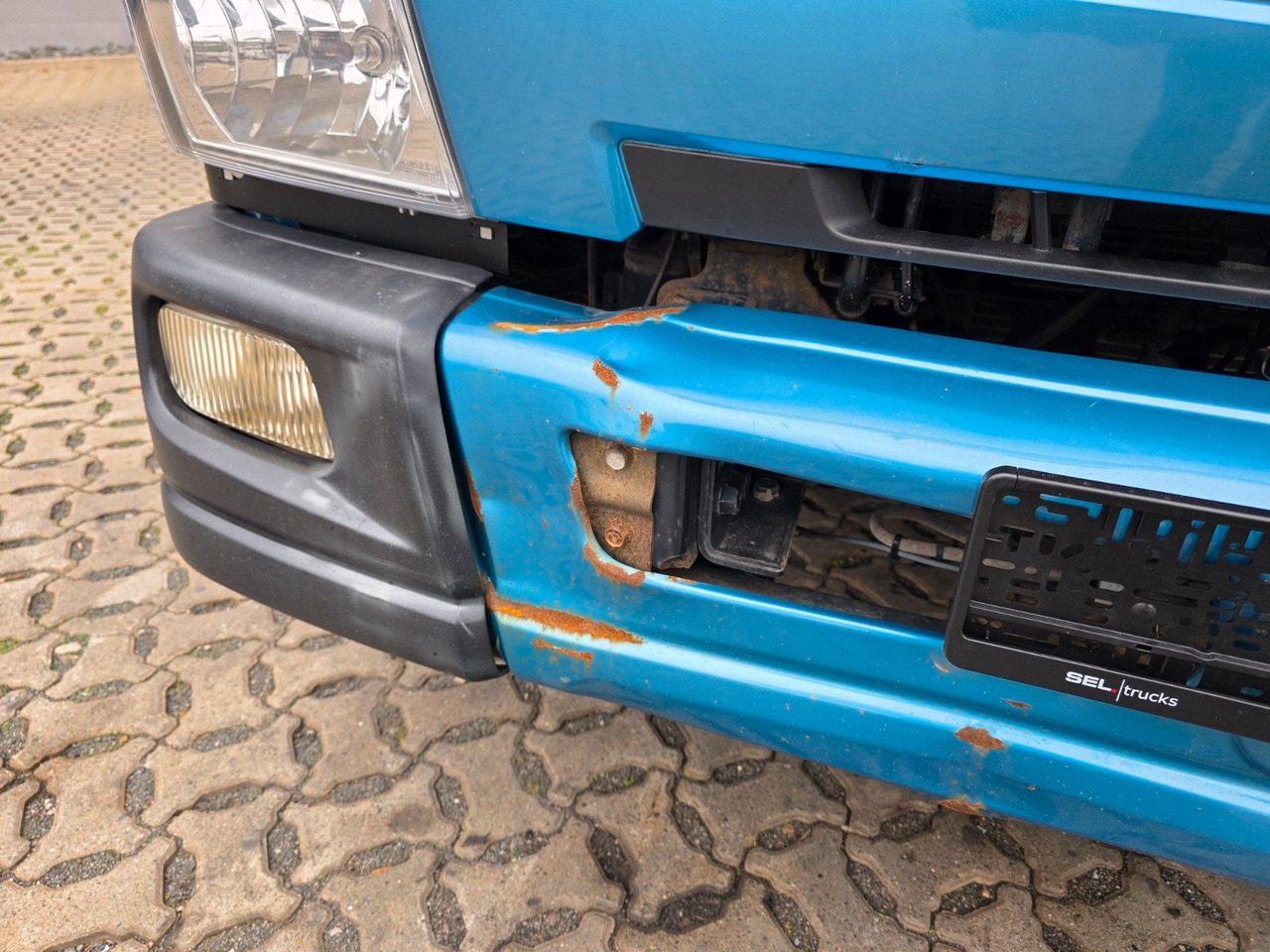 Dostavno vozilo sa zatvorenim sandukom FUSO Canter 9C18 / Ladebordwand / 3 Sitzen: slika 49