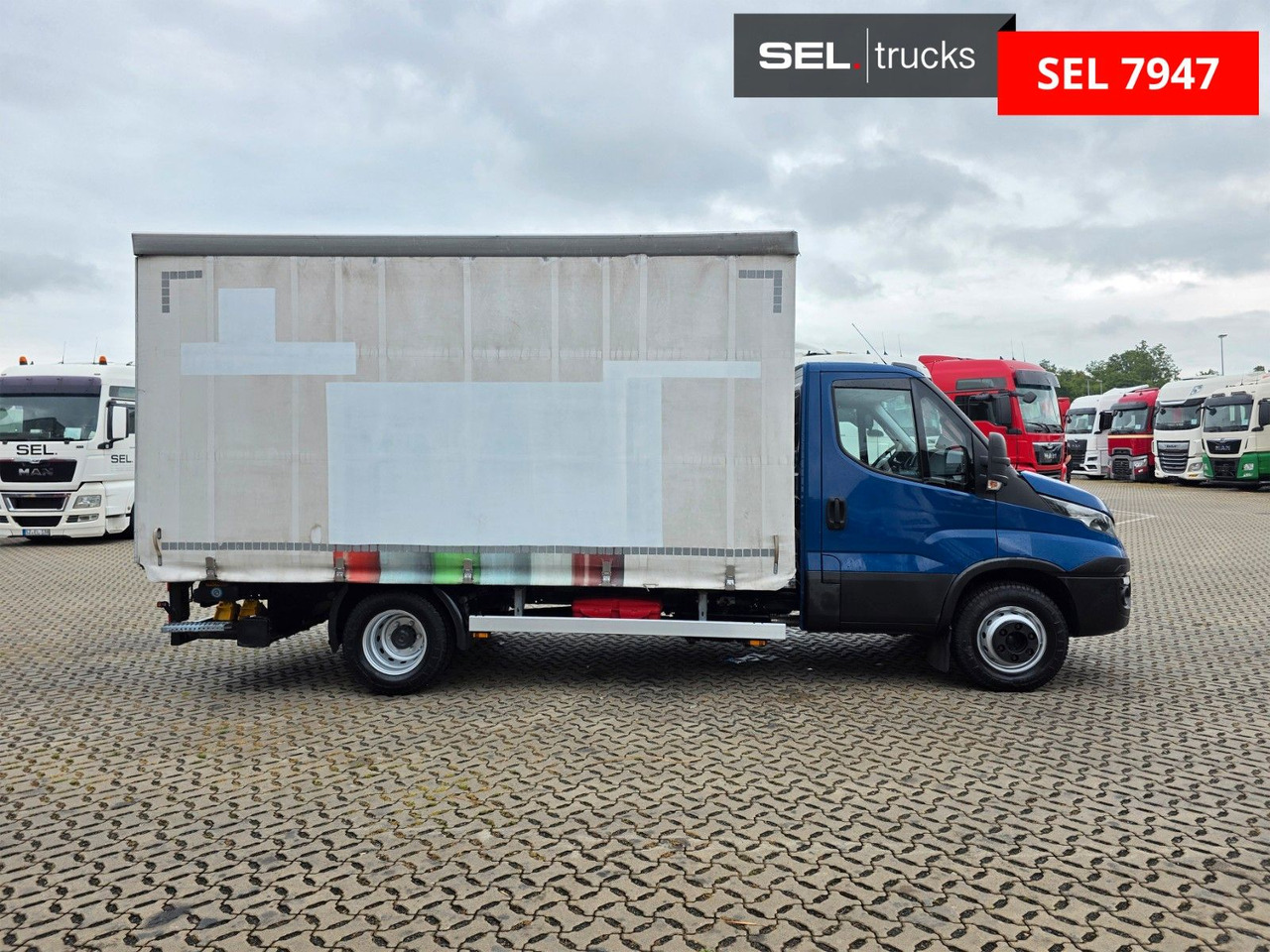 Iveco Daily 70C18 Hi-Matic / Ladebordwand / 3 Sitzen - Dostavno vozilo sa ceradom: slika 4 Iveco Daily 70C18 Hi-Matic / Ladebordwand / 3 Sitzen - Dostavno vozilo sa ceradom: slika 4