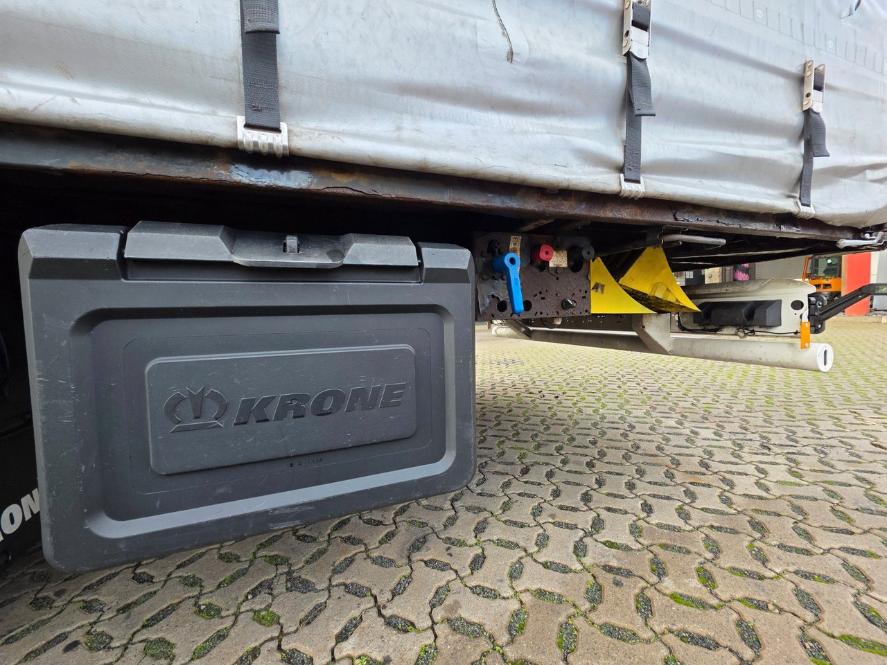 Poluprikolica sa ceradom Krone SD / Hubdach / EDSCHA / Liftachse: slika 23 Poluprikolica sa ceradom Krone SD / Hubdach / EDSCHA / Liftachse: slika 23