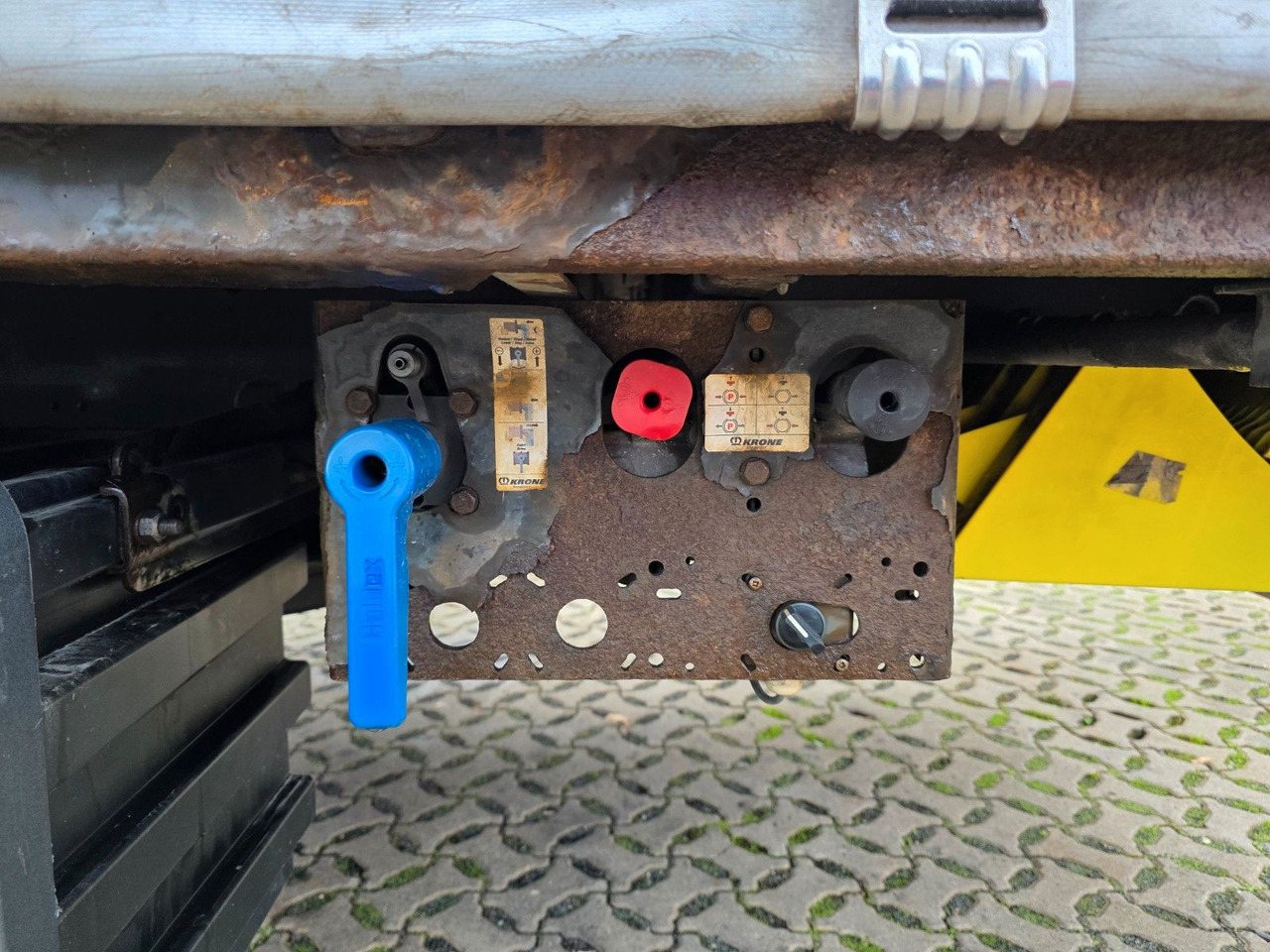 Poluprikolica sa ceradom Krone SD / Hubdach / EDSCHA / Liftachse: slika 24 Poluprikolica sa ceradom Krone SD / Hubdach / EDSCHA / Liftachse: slika 24