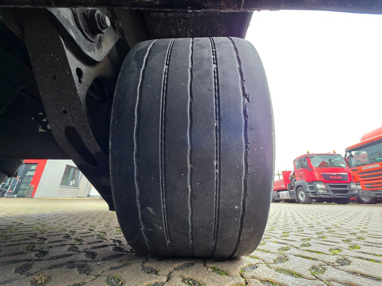 Poluprikolica sa ceradom Krone SD / Hubdach / EDSCHA / Liftachse: slika 36 Poluprikolica sa ceradom Krone SD / Hubdach / EDSCHA / Liftachse: slika 36