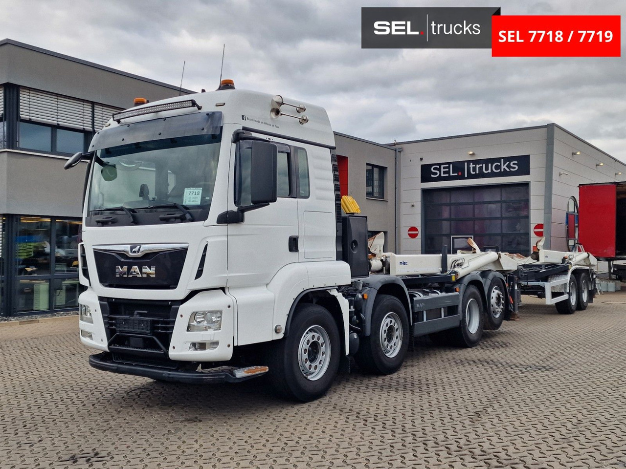 MAN TGS 35.500.8X2-6 BL / Silosteller / Lenkachse - Istovarivač: slika 1 MAN TGS 35.500.8X2-6 BL / Silosteller / Lenkachse - Istovarivač: slika 1