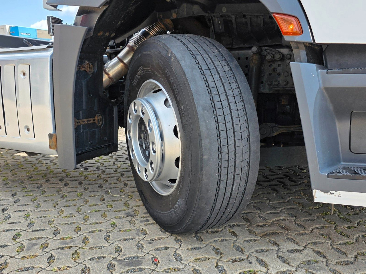 Kamion za prevoz kontejnera/ Kamion sa promenjivim sandukom Mercedes-Benz Actros 1842 / Standklimaanlage: slika 28