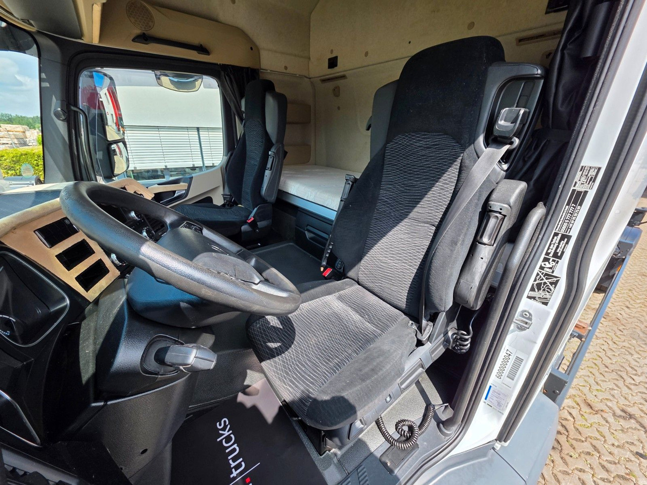 Kamion za prevoz kontejnera/ Kamion sa promenjivim sandukom Mercedes-Benz Actros 1842 / Standklimaanlage: slika 17