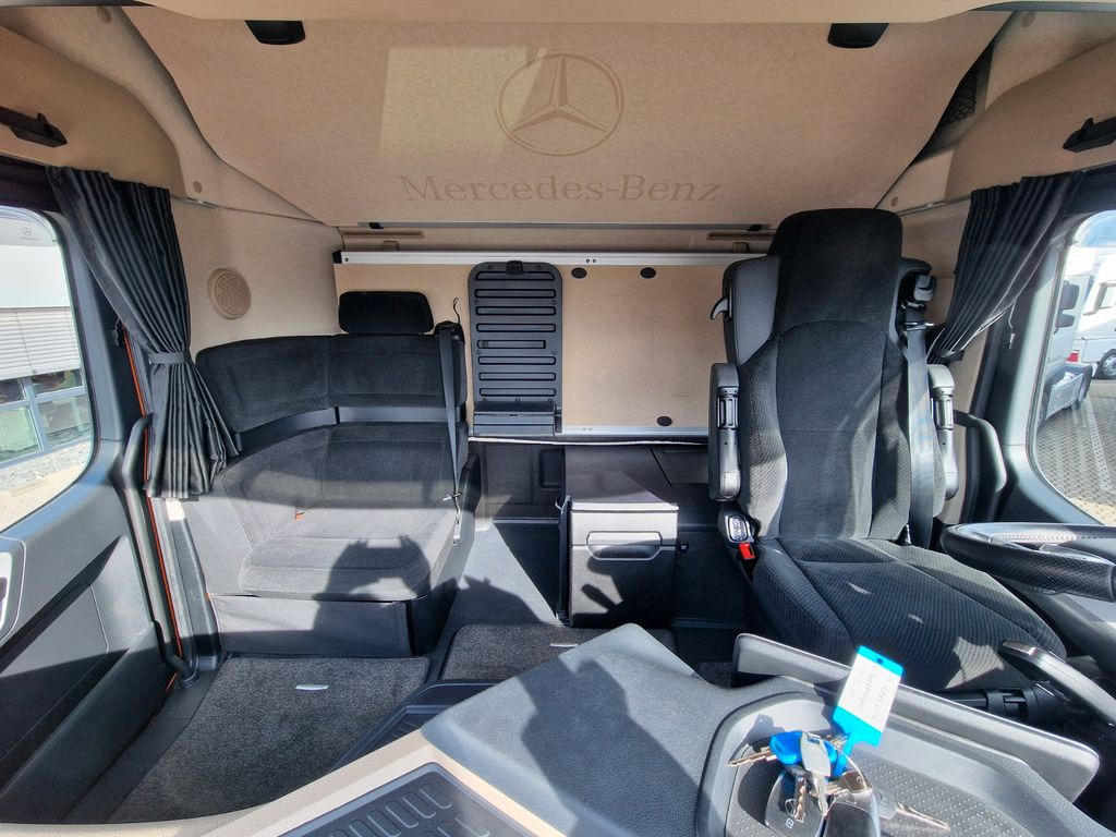 Kamion sa ceradom Mercedes-Benz Actros 2548 / Retarder / Aluklappen / Euro 6E: slika 19