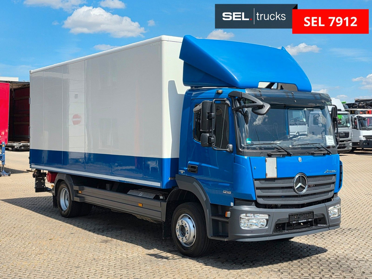 Mercedes-Benz Atego 1218 / Ladebordwand - Kamion sa zatvorenim sandukom: slika 3 Mercedes-Benz Atego 1218 / Ladebordwand - Kamion sa zatvorenim sandukom: slika 3
