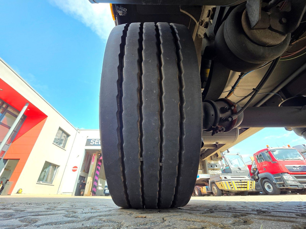 Poluprikolica hladnjače Schmitz Cargobull SKO 18/L - 13.4 FP 60 COOL / ROLLTOR: slika 26 Poluprikolica hladnjače Schmitz Cargobull SKO 18/L - 13.4 FP 60 COOL / ROLLTOR: slika 26