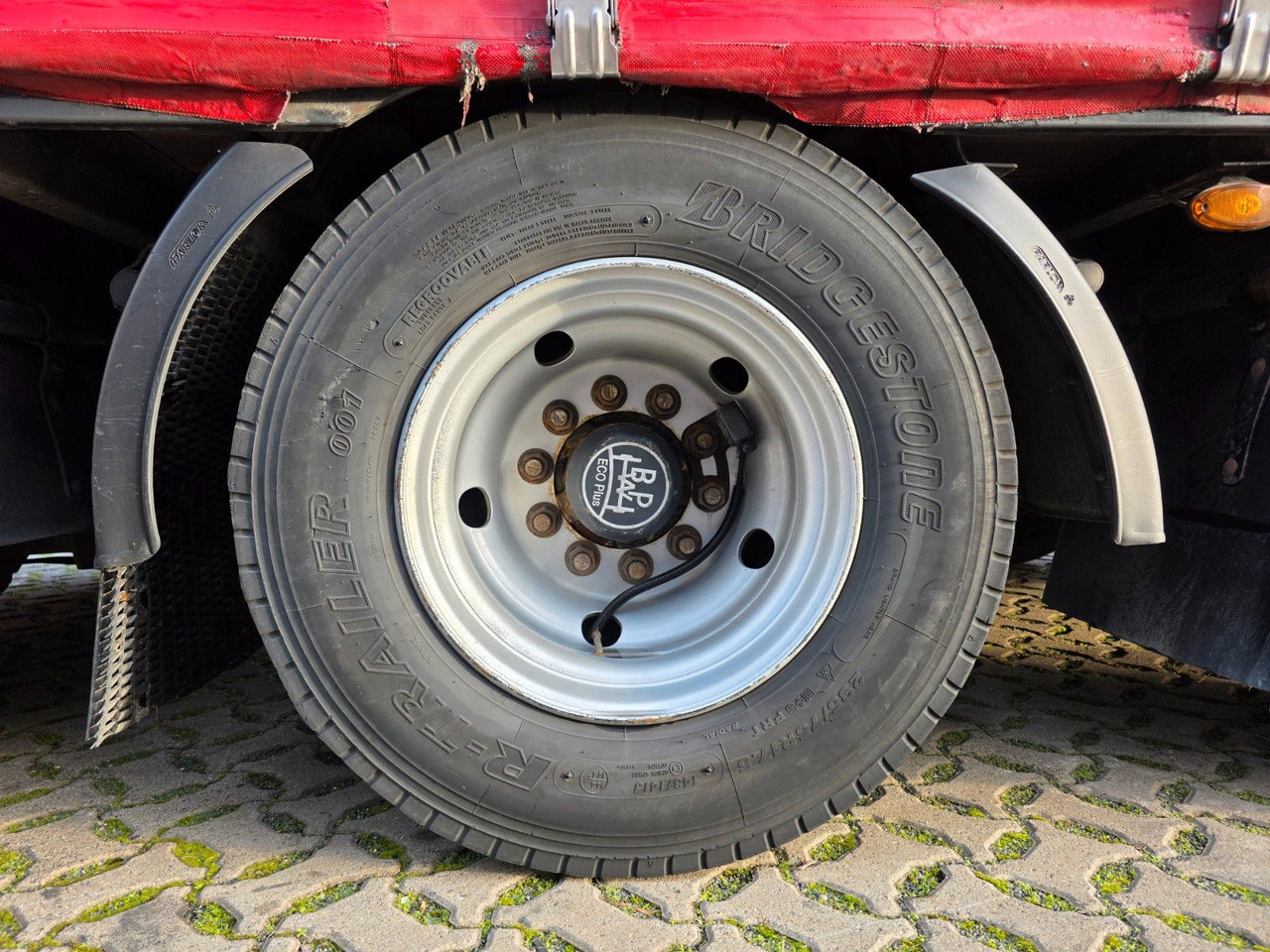 Poluprikolica za prevoz boca Schwarzmüller SJ: slika 44