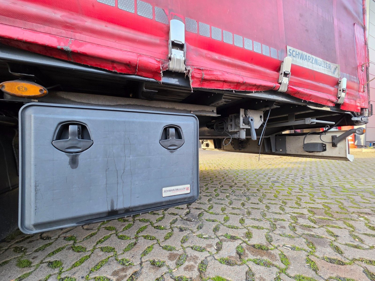 Poluprikolica za prevoz boca Schwarzmüller SJ: slika 25