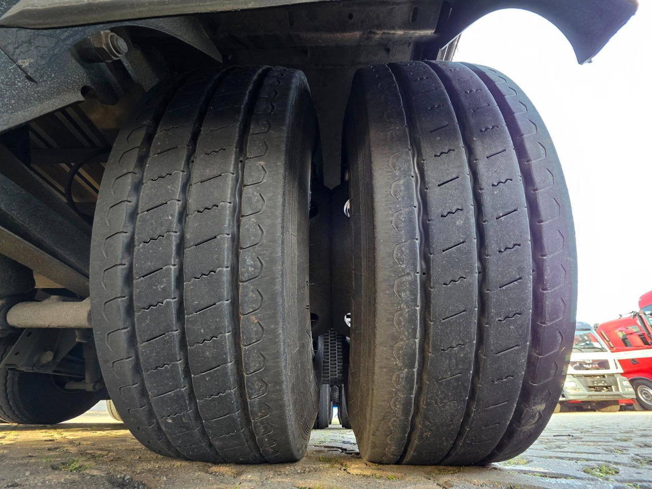 Poluprikolica za prevoz boca Schwarzmüller SJ: slika 34