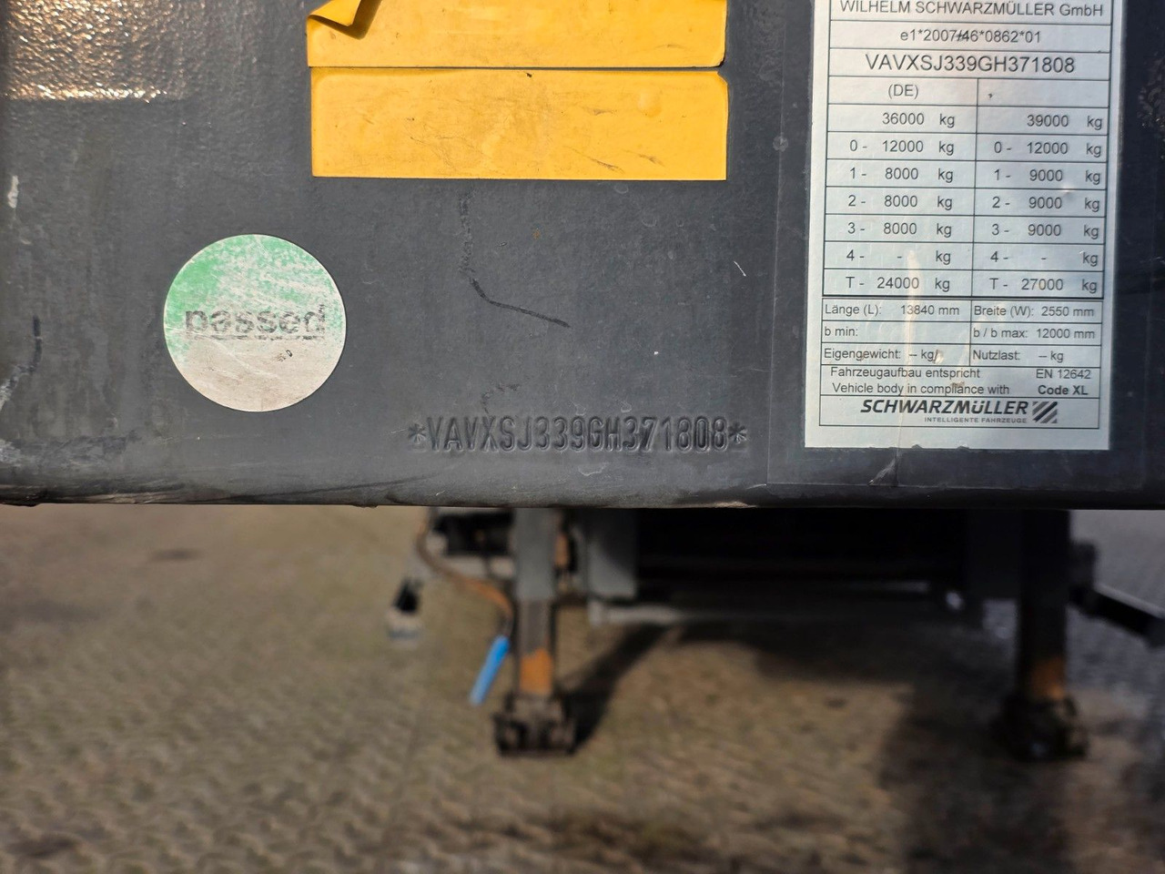 Poluprikolica za prevoz boca Schwarzmüller SJ: slika 48