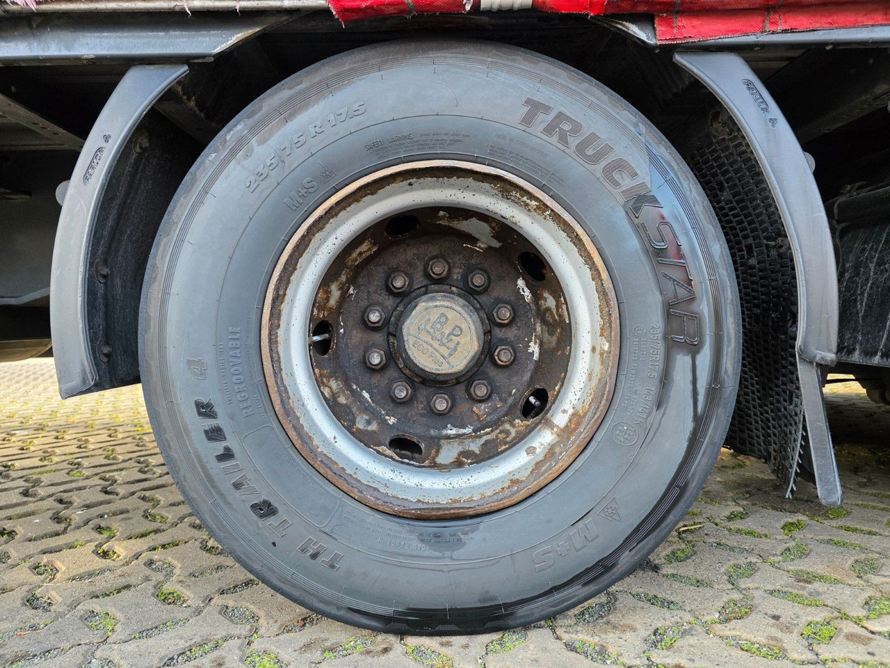 Poluprikolica za prevoz boca Schwarzmüller SJ: slika 35