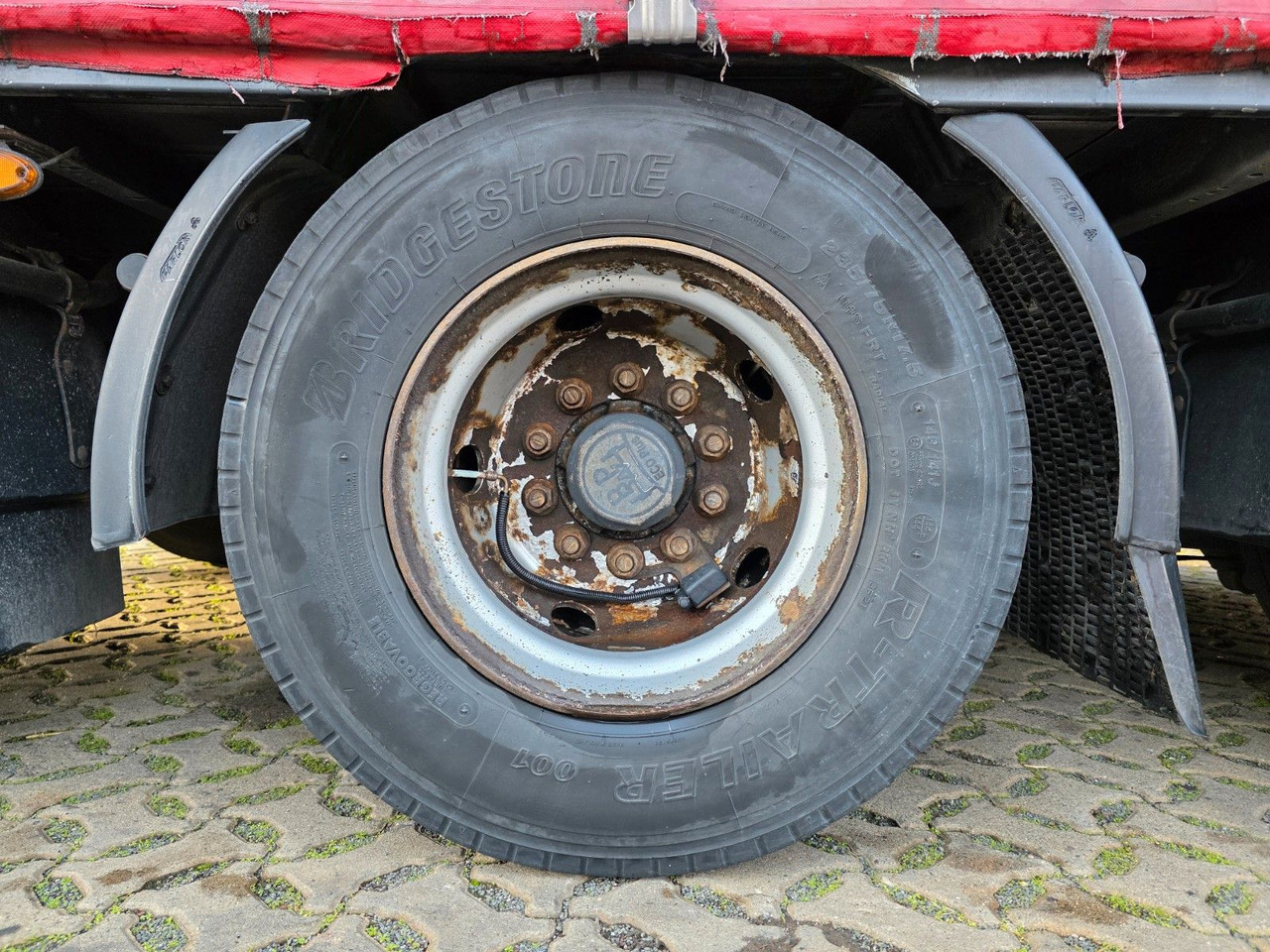 Poluprikolica za prevoz boca Schwarzmüller SJ: slika 37