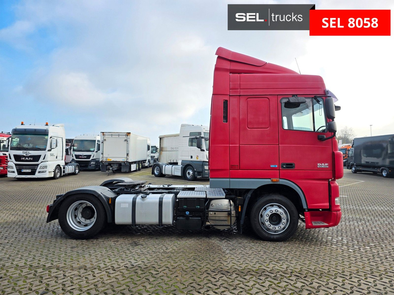 DAF XF 105.460 / ZF Intarder / Standklimaanlage - Tegljač: slika 4 DAF XF 105.460 / ZF Intarder / Standklimaanlage - Tegljač: slika 4