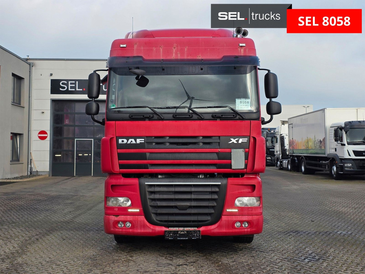 DAF XF 105.460 / ZF Intarder / Standklimaanlage - Tegljač: slika 2 DAF XF 105.460 / ZF Intarder / Standklimaanlage - Tegljač: slika 2