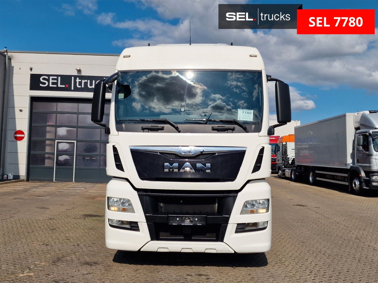 MAN TGX 18.400 4X2 LLS-U / HUBKUPPLUNG - Tegljač: slika 2 MAN TGX 18.400 4X2 LLS-U / HUBKUPPLUNG - Tegljač: slika 2