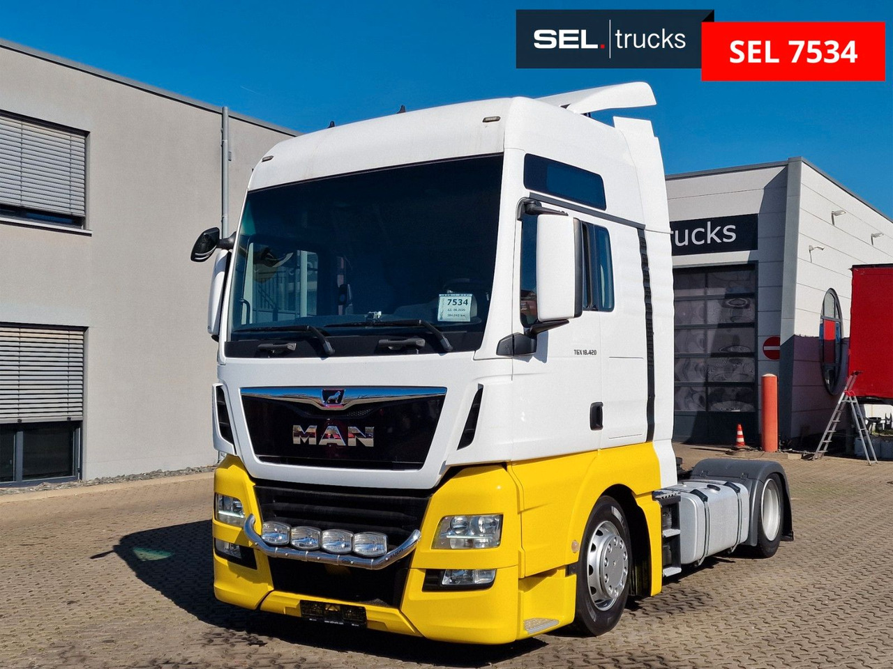MAN TGX 18.420 4X2 LLS-U / 2 Tanks - Tegljač: slika 1 MAN TGX 18.420 4X2 LLS-U / 2 Tanks - Tegljač: slika 1