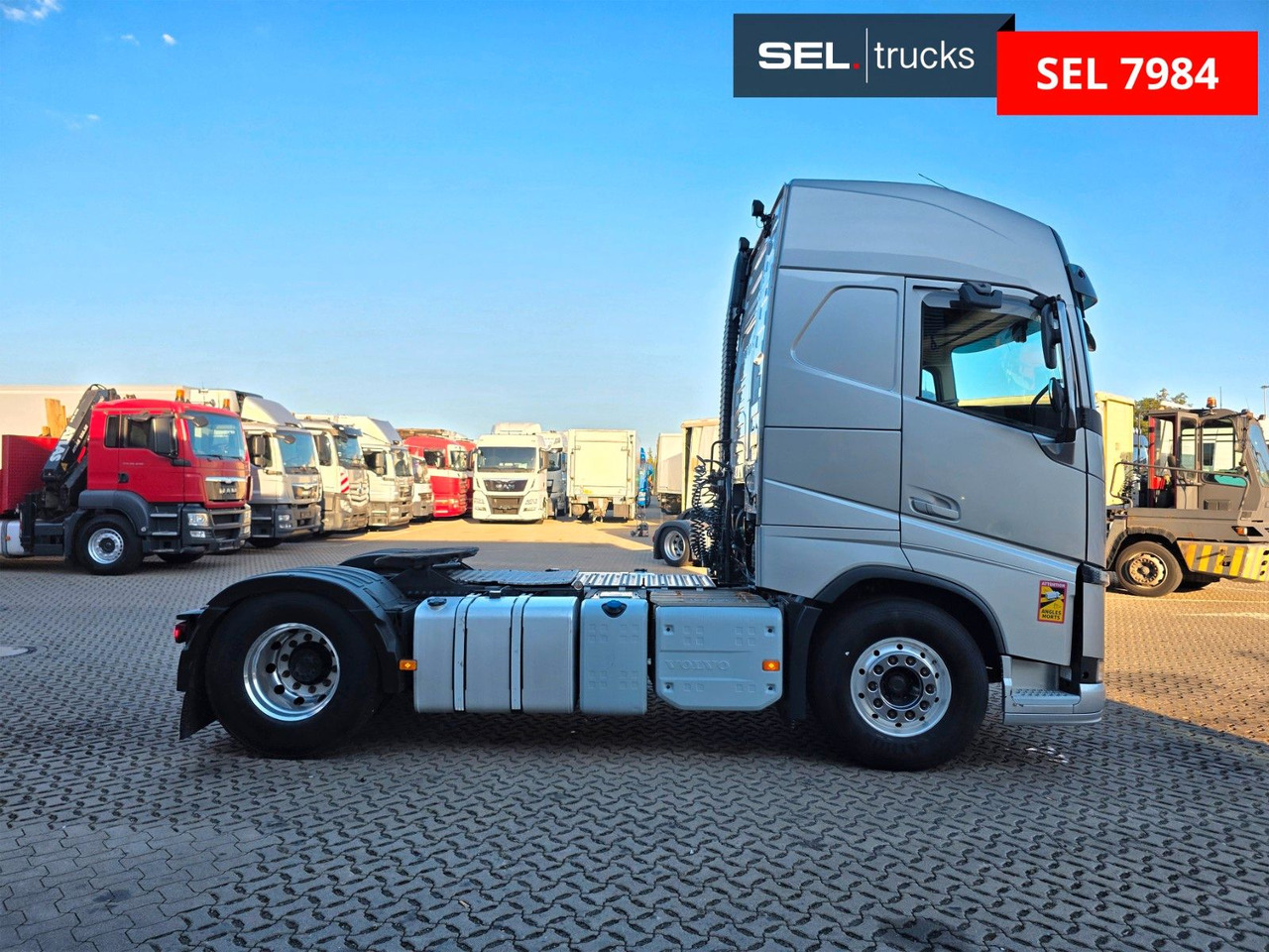 Volvo FH 460 / Nebenabtrieb / Standklimaanlage - Tegljač: slika 4 Volvo FH 460 / Nebenabtrieb / Standklimaanlage - Tegljač: slika 4