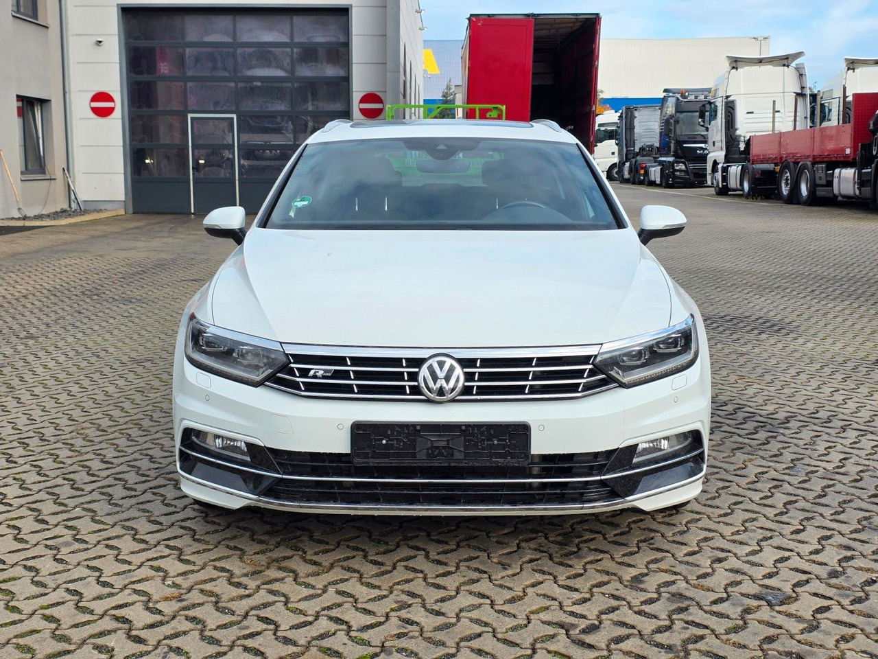 Volkswagen Passat Variant Highline BMT/Start-Stopp - Karavan: slika 2 Volkswagen Passat Variant Highline BMT/Start-Stopp - Karavan: slika 2