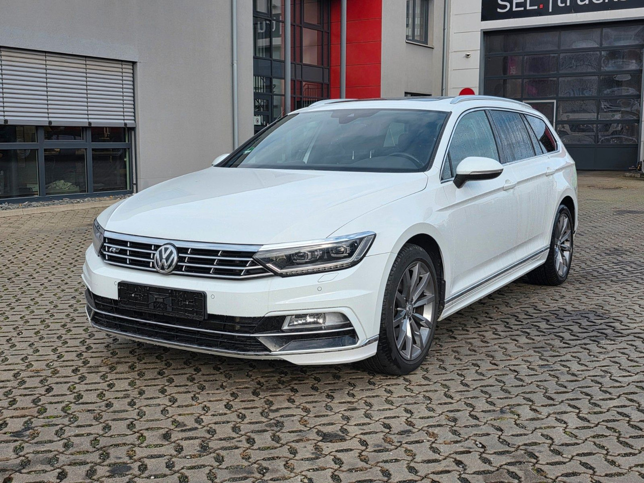 Volkswagen Passat Variant Highline BMT/Start-Stopp - Karavan: slika 1 Volkswagen Passat Variant Highline BMT/Start-Stopp - Karavan: slika 1