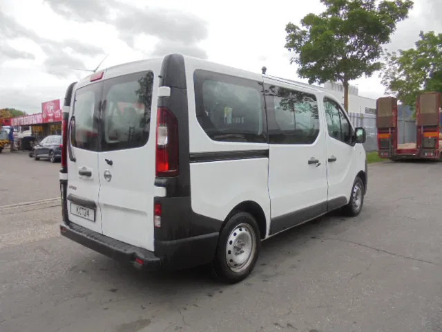 Nissan NV 300 - Autobus: slika 4 Nissan NV 300 - Autobus: slika 4