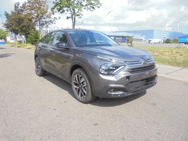 Citroën C4 1.2 TURBO NEW TAX FREE - Hečbek: slika 3 Citroën C4 1.2 TURBO NEW TAX FREE - Hečbek: slika 3