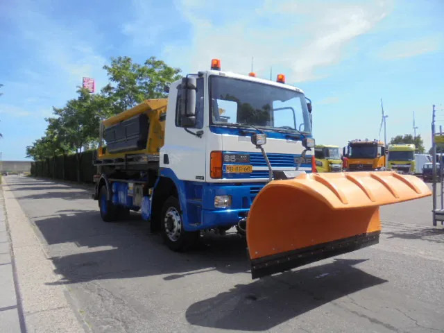 DAF 65.210 ATI 4X4 ZOUT + SNEEUW - Ventilator za sneg: slika 3 DAF 65.210 ATI 4X4 ZOUT + SNEEUW - Ventilator za sneg: slika 3