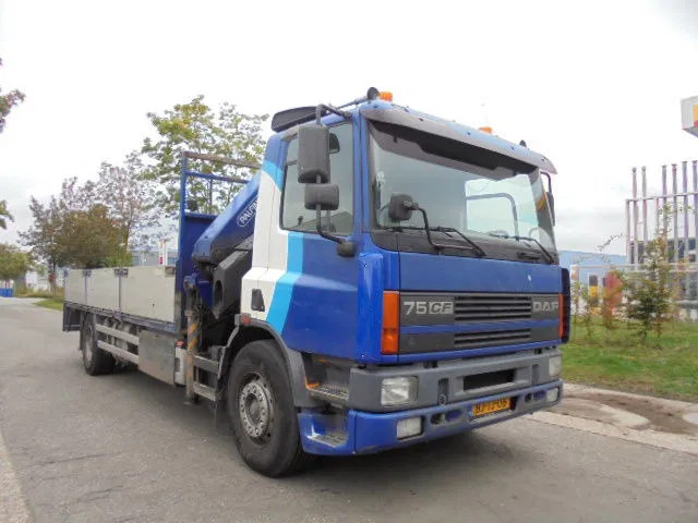 DAF 75.270 4X2 NL TRUCK - Kamion sa dizalicom: slika 4 DAF 75.270 4X2 NL TRUCK - Kamion sa dizalicom: slika 4