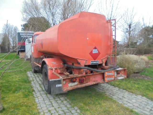 DAF A1502DA 360 - Kamion cisterna: slika 4 DAF A1502DA 360 - Kamion cisterna: slika 4