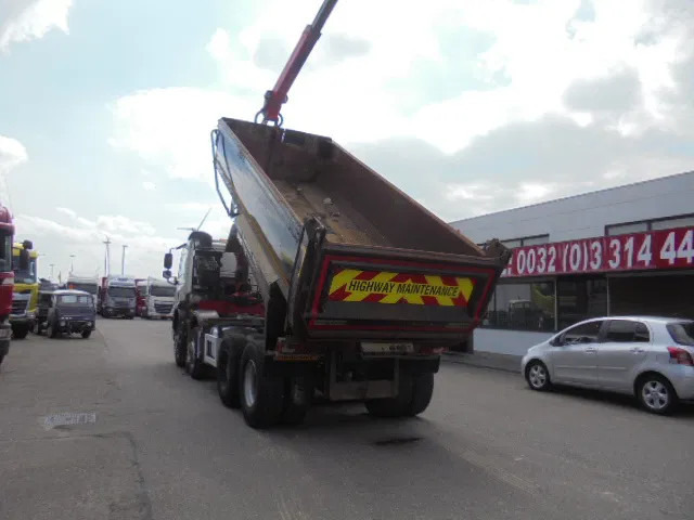 Istovarivač, Kamion sa dizalicom DAF CF 370 8X4 + PALFINGER EPSILON: slika 6