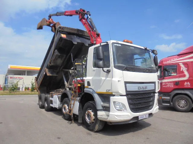 DAF CF 370 8X4 + PALFINGER EPSILON - Istovarivač, Kamion sa dizalicom: slika 3 DAF CF 370 8X4 + PALFINGER EPSILON - Istovarivač, Kamion sa dizalicom: slika 3