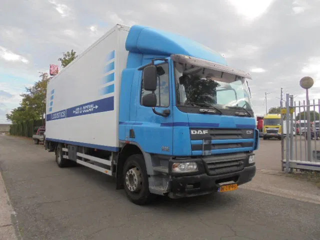 DAF CF 65 220 NL KENTEKEN - Kamion sa zatvorenim sandukom: slika 3 DAF CF 65 220 NL KENTEKEN - Kamion sa zatvorenim sandukom: slika 3