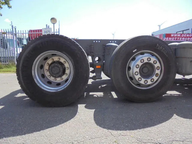 DAF CF 75.250 FAG 250 6X2 - Kamion sa zatvorenim sandukom: slika 5 DAF CF 75.250 FAG 250 6X2 - Kamion sa zatvorenim sandukom: slika 5