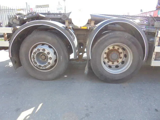 DAF CF 75.310 FAN 6x2 NL TRUCK - Kamion sa golom šasijom i zatvorenom kabinom: slika 5 DAF CF 75.310 FAN 6x2 NL TRUCK - Kamion sa golom šasijom i zatvorenom kabinom: slika 5