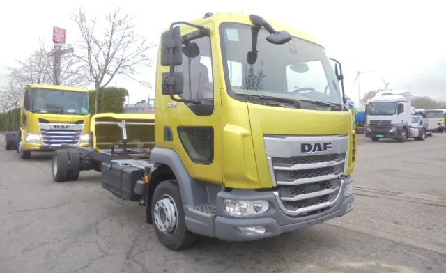 DAF XB 230 UNUSED DEMO - Kamion sa golom šasijom i zatvorenom kabinom: slika 3 DAF XB 230 UNUSED DEMO - Kamion sa golom šasijom i zatvorenom kabinom: slika 3