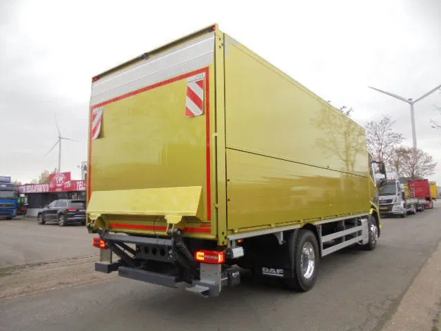 DAF XD 370 FA DEMO MET FABRIEKS GARANTIE NL TRUCK - Kamion sa zatvorenim sandukom: slika 5 DAF XD 370 FA DEMO MET FABRIEKS GARANTIE NL TRUCK - Kamion sa zatvorenim sandukom: slika 5