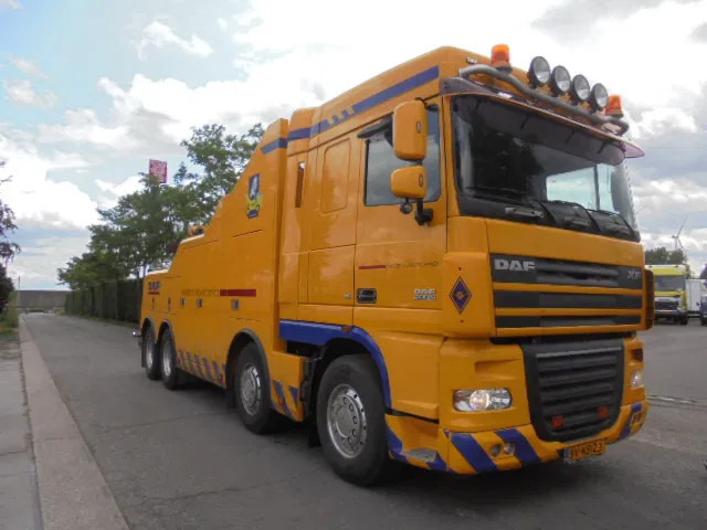 DAF XF 105 510 8X4 WRECKER - Šlep vozilo: slika 3 DAF XF 105 510 8X4 WRECKER - Šlep vozilo: slika 3
