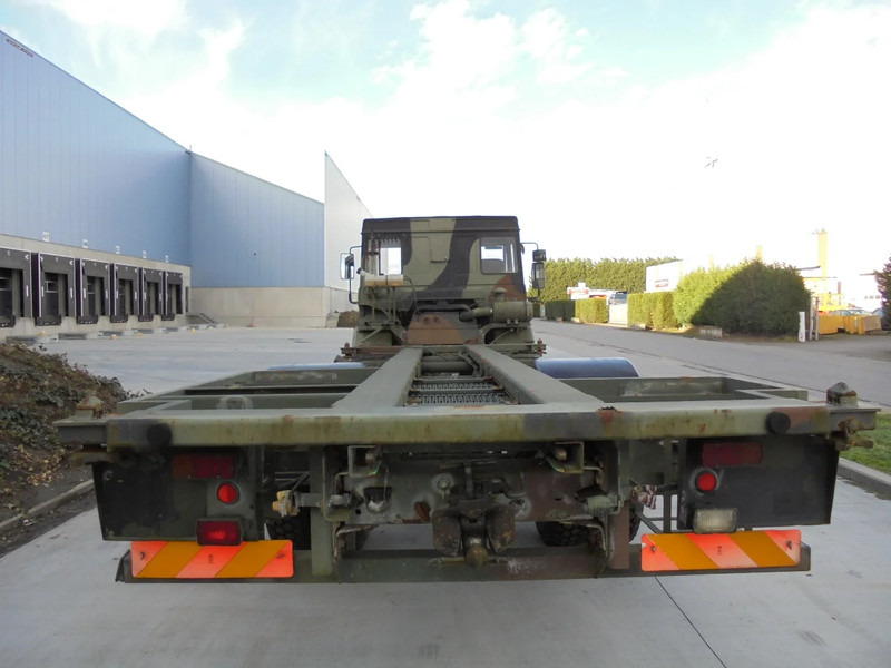 DAF YA 5444 4X4 BDF - Kamion za prevoz kontejnera/ Kamion sa promenjivim sandukom: slika 4 DAF YA 5444 4X4 BDF - Kamion za prevoz kontejnera/ Kamion sa promenjivim sandukom: slika 4