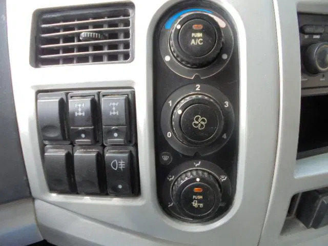 Istovarivač Diversen FOTON DAIMLER TX 3234 6X4 FOTON DAIMLER TX 3234 6X4: slika 18 Istovarivač Diversen FOTON DAIMLER TX 3234 6X4 FOTON DAIMLER TX 3234 6X4: slika 18