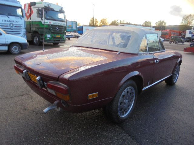 Fiat 124 SPIDER 2000 USA - Automobil: slika 5 Fiat 124 SPIDER 2000 USA - Automobil: slika 5